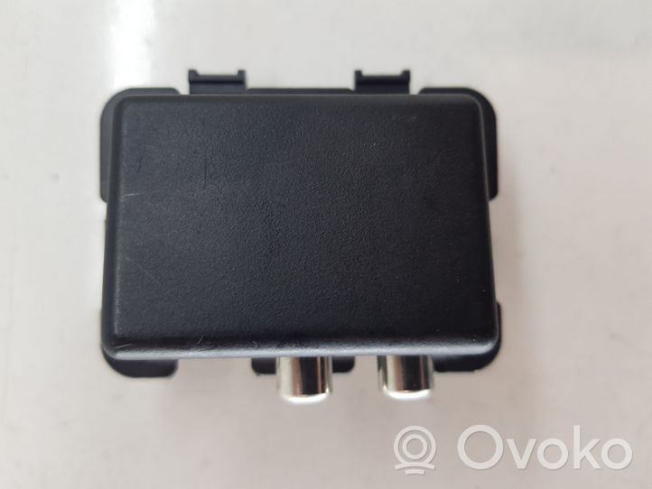 Citroen C5 Câble adaptateur AUX 9659681480