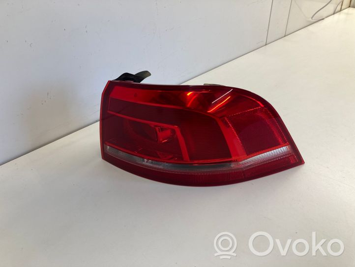 Volkswagen PASSAT B7 Lampa tylna 3F945096E