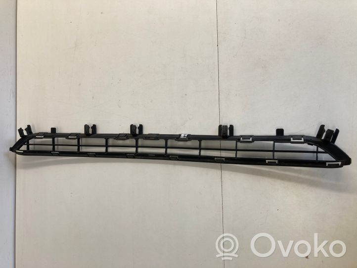 Peugeot 3008 I Front bumper lower grill 9685625677