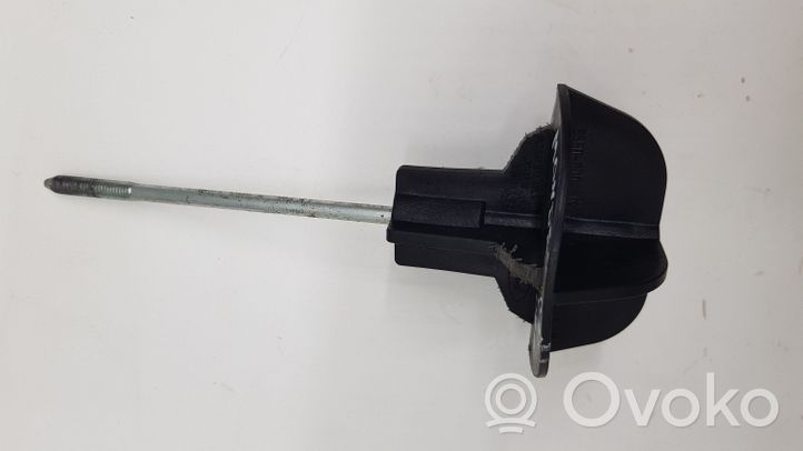 Ford Mondeo MK IV Bullone di fissaggio ruota di scorta 7G921448AB