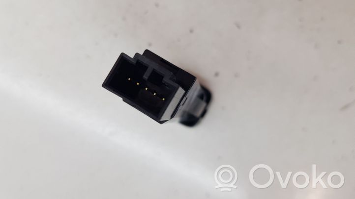 Volvo V60 Hazard light switch 9123681