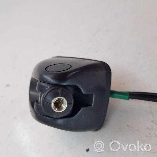 Nissan Juke I F15 Radion antenni 