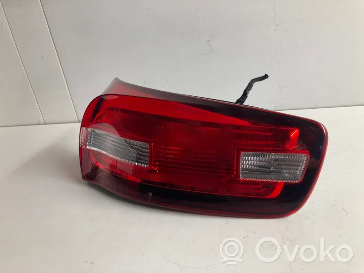 Citroen C4 II Picasso Lampa tylna 