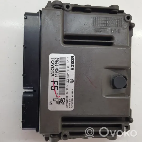 Toyota Avensis T270 Calculateur moteur ECU 8966105F50