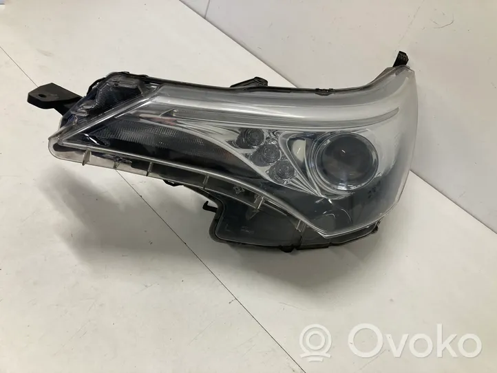 Toyota Avensis T270 Phare frontale E111756436