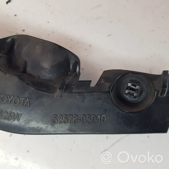 Toyota Avensis T270 Support de pare-chocs arrière 5257805040