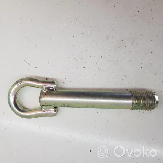 Toyota Avensis T270 Towing hook eye 