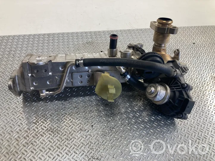 Toyota Avensis T270 EGR-venttiili/lauhdutin 7926006