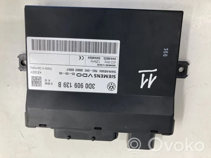 Volkswagen Touareg I Centralina/modulo keyless go 3D0909139B