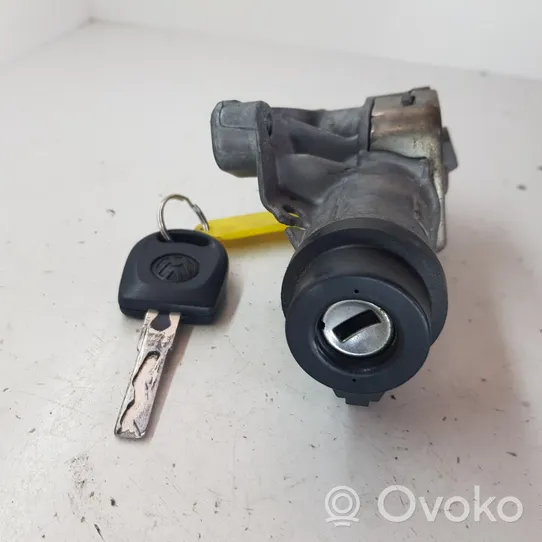 Volkswagen Polo IV 9N3 Ignition lock 