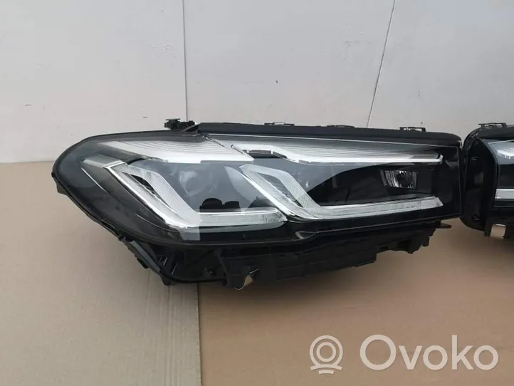 BMW 5 G30 G31 Set di fari/fanali 