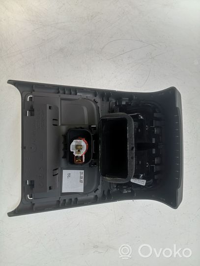 Audi A5 8T 8F Autres éléments de console centrale 8K0864376