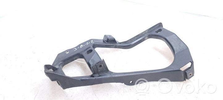 Volkswagen Touareg II Staffa faro/fanale 7P6806510