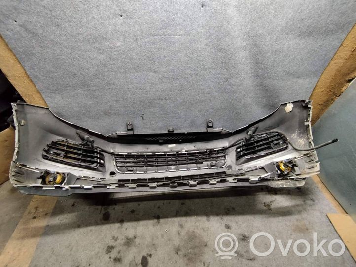 Volkswagen Touareg II Paraurti anteriore 7P6807221B