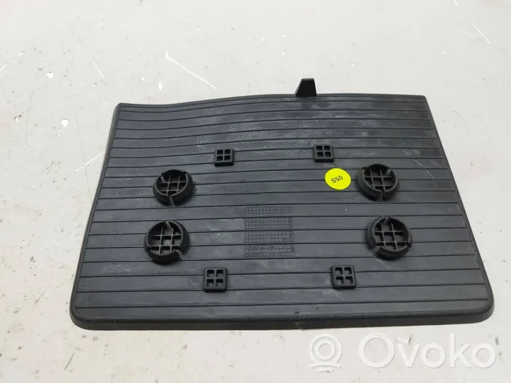 Volkswagen Touareg II Panel drawer/shelf pad 7P6862145