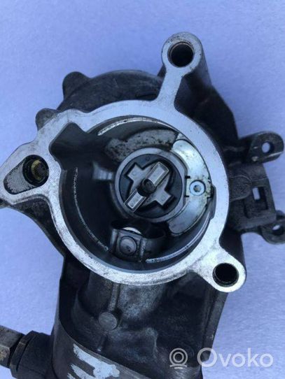 Porsche Macan Vacuum pump 06l145100f