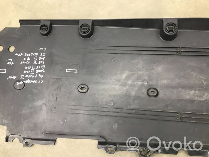 Citroen C5 Aircross Copertura sottoscocca centrale 9830303180