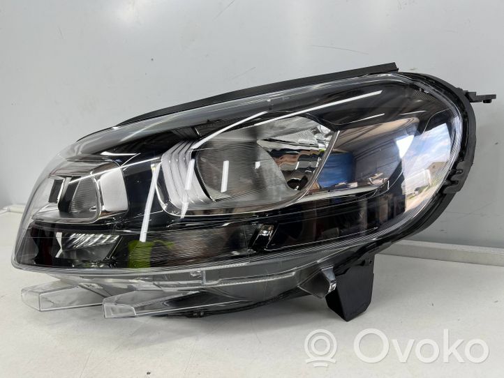 Opel Vivaro Faro/fanale 9808567780