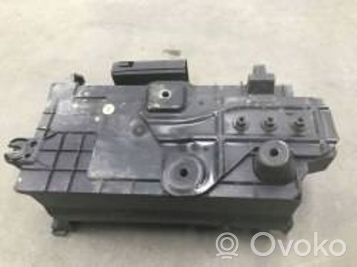 Opel Insignia A Battery tray 13330951