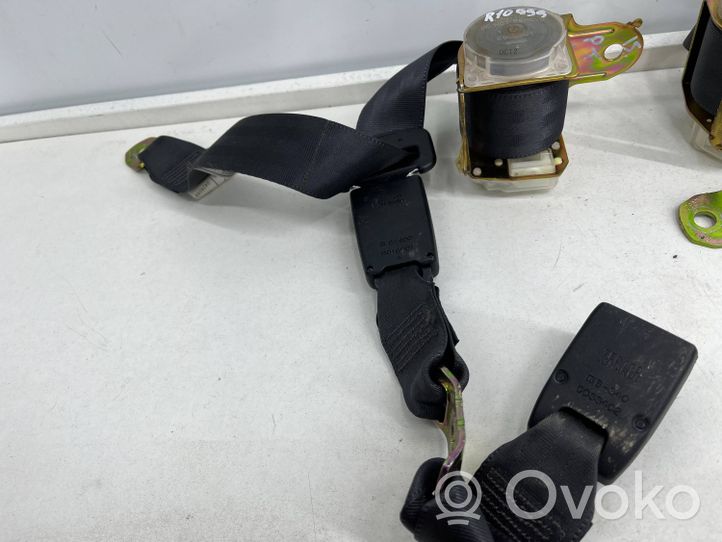 Lexus IS 200-300 Rear seatbelt 7h3370