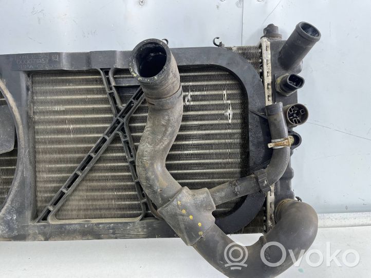 Chevrolet Tigra A Radiateur de refroidissement 8038845