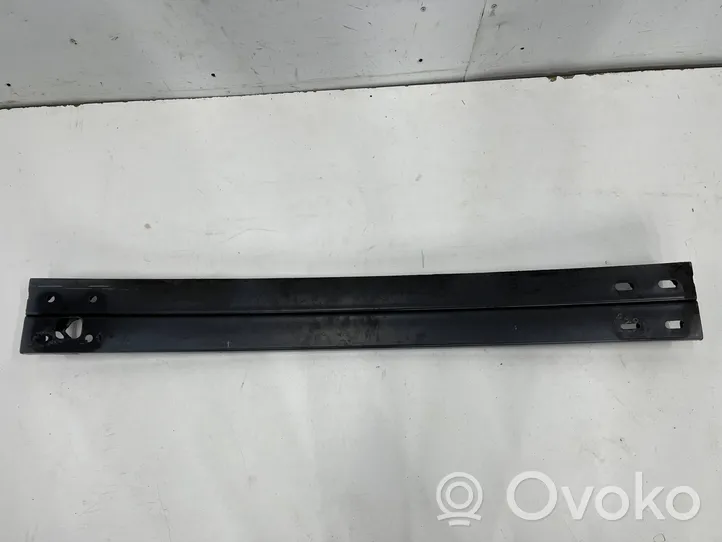 Nissan Qashqai J12 Poutre de soutien de pare-chocs arrière 85030-6ua0a