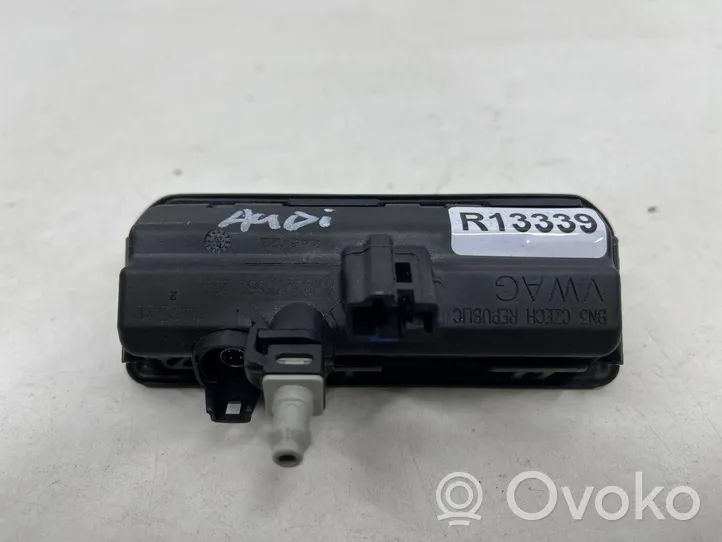 Audi A4 S4 B9 8W Kamera galinio vaizdo 8w8827566c