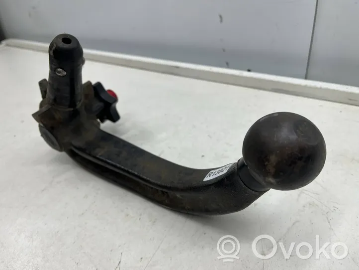 Volkswagen Golf VI Tow bar 317016