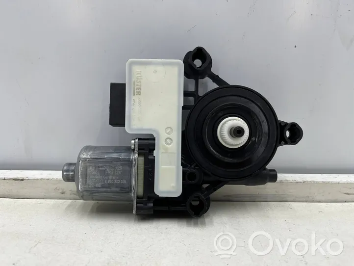 Skoda Karoq Galinis varikliukas langų pakėlėjo 5q0959407e