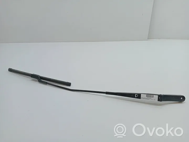 Seat Leon (5F) Front wiper blade arm 