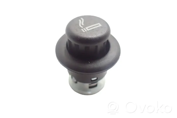 Audi A7 S7 4G Enchufe de 12V (trasero) P2758