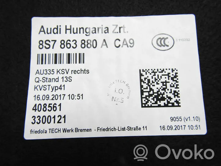 Audi TT TTS RS Mk3 8S Tavaratilan/takakontin alempi sivuverhoilu 8S7863880A