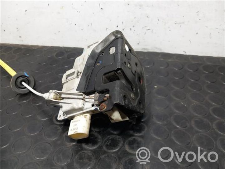 Audi A3 S3 A3 Sportback 8P Moteur de verrouillage porte avant 4F1837016