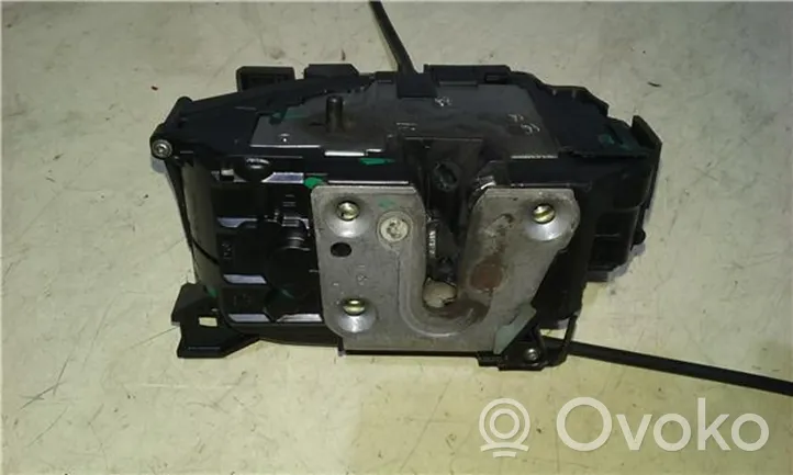 Renault Clio III Moteur de centralisation serrure de porte arrière 