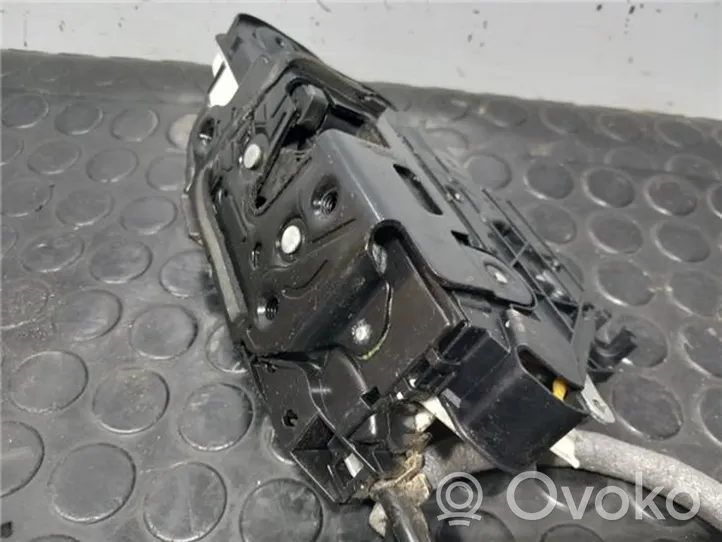 Volkswagen Tiguan Moteur de verrouillage porte avant 5N1837015C