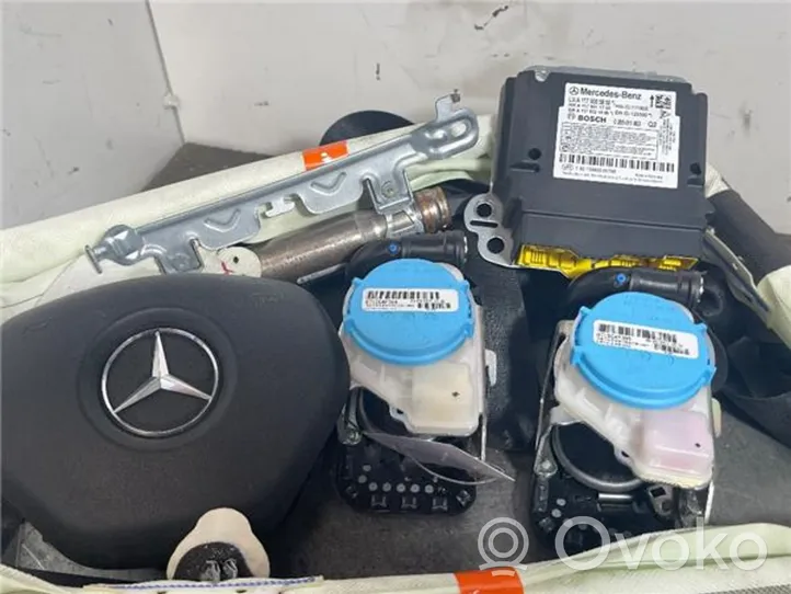 Mercedes-Benz CLA C117 X117 W117 Turvatyynysarja paneelilla 