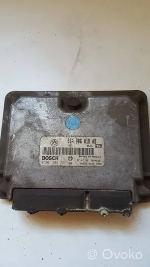 Volkswagen New Beetle Calculateur moteur ECU 06A906018AB