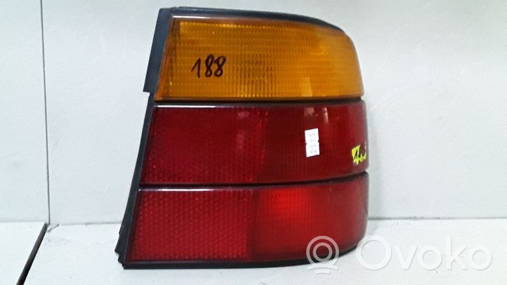 BMW 5 E34 Lampa tylna 133690