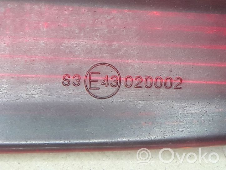 Toyota Corolla Verso E121 Kolmas/lisäjarruvalo STANLEY1372