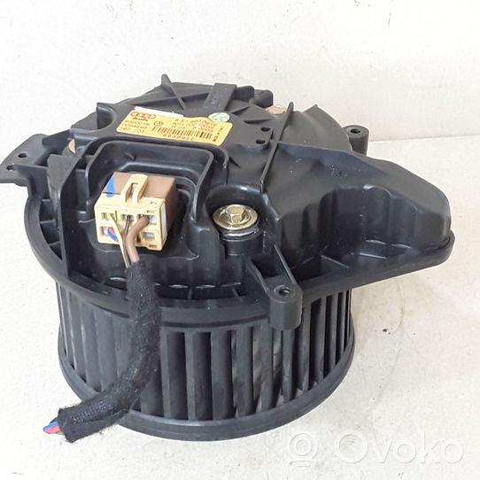 Audi A4 S4 B6 8E 8H Heater fan/blower 8E1820021E