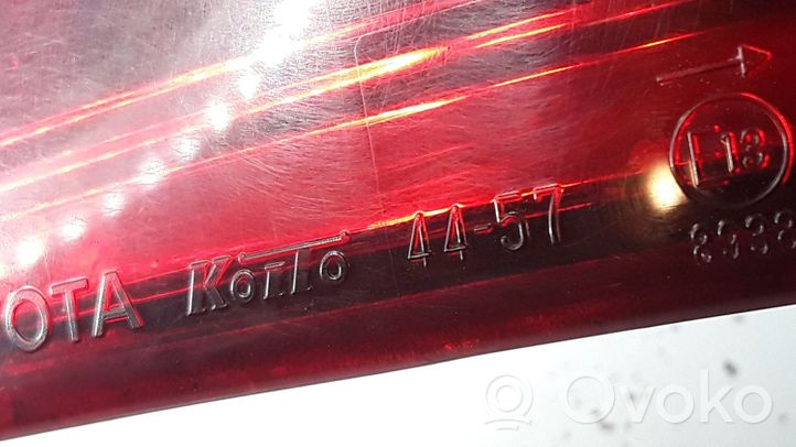 Toyota Avensis Verso Galinis žibintas kėbule KOITO4457