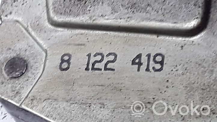 BMW 3 E36 Etuoven lukko 8122419