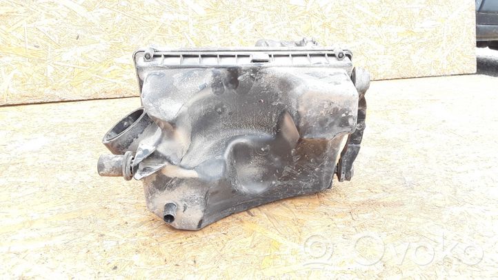 Opel Astra H Chłodnica powietrza doładowującego / Intercooler 13213402