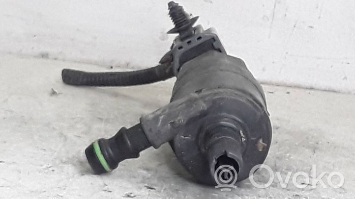 Volvo V50 Ajovalonpesimen pumppu 5W9313K082AA