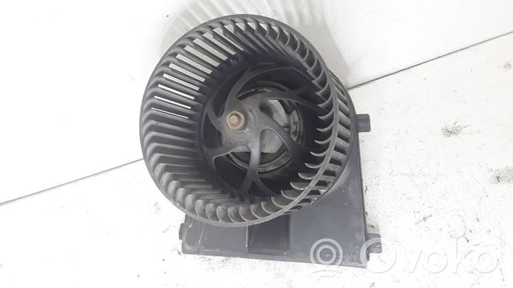 Volkswagen Bora Pečiuko ventiliatorius/ putikas 1J1819021