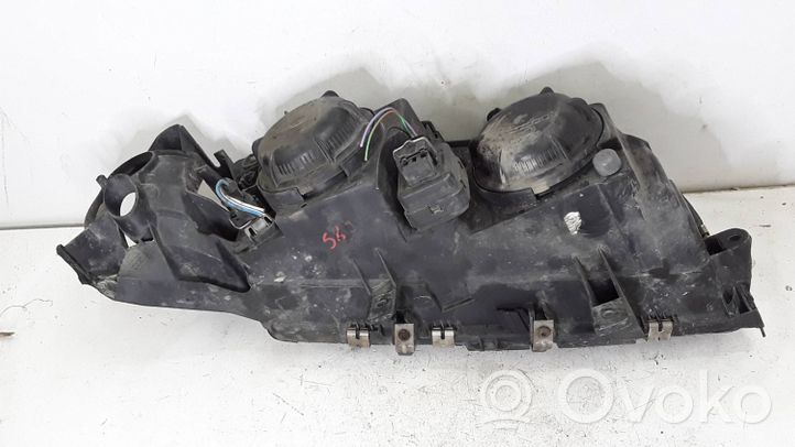 Volvo S80 Lampa przednia 8693557