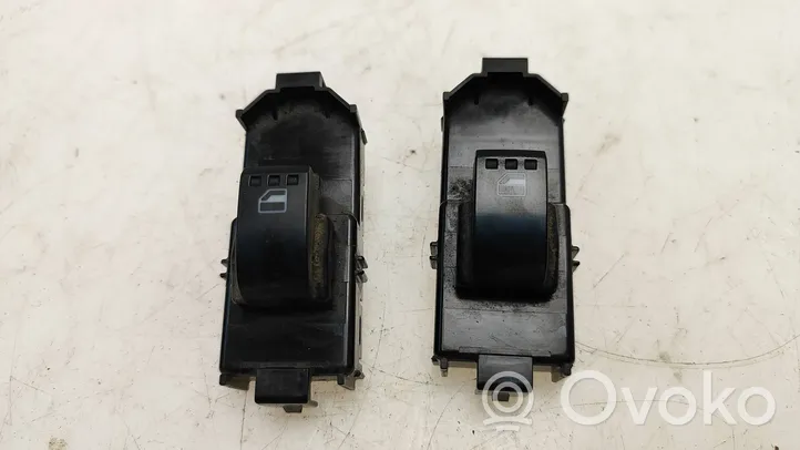 Daihatsu Sirion Electric window control switch 192752