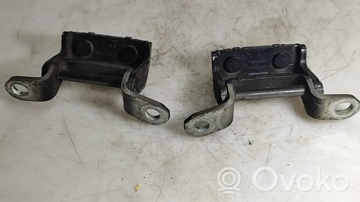 Nissan Qashqai Set di cerniere portiera di carico 