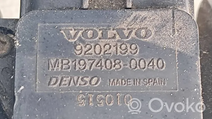 Volvo V70 Przepływomierz masowy powietrza MAF 9202199