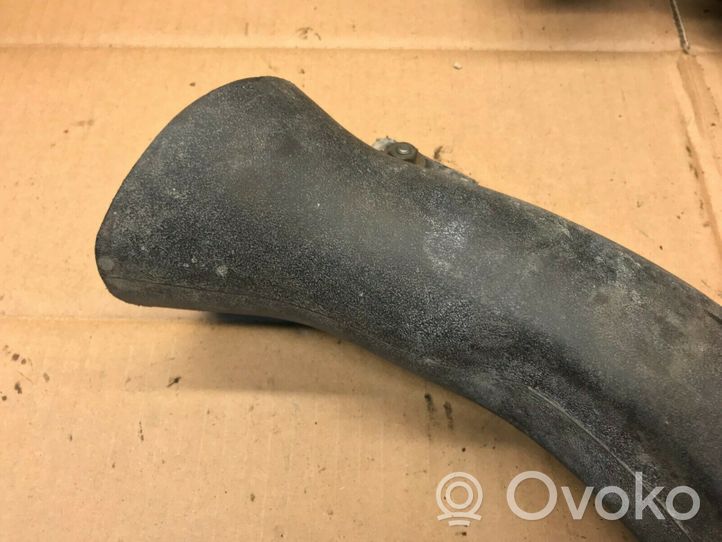 Volkswagen PASSAT B3 Air intake hose/pipe 357521507